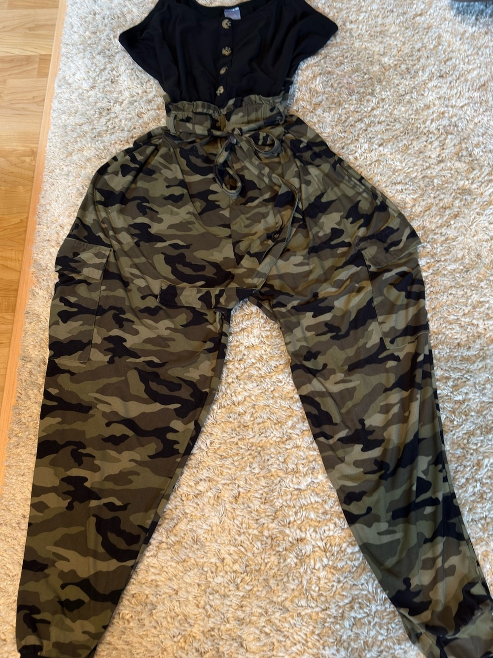 No Boundaries Olive Camo Cargo Joggers Jumpsuit - Picture 5 of 6
